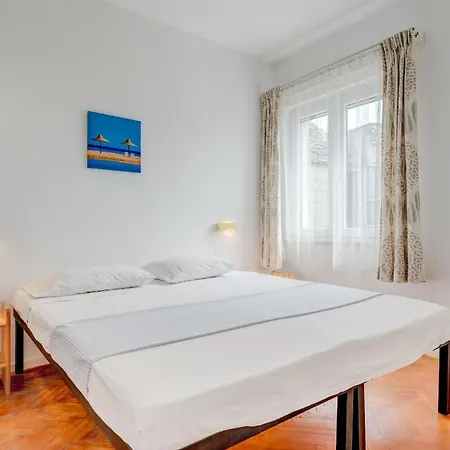 Ferienwohnung In Okrug Gornji Mit Grill, Terrasse Und Garten Und Panoramablick * Trogir