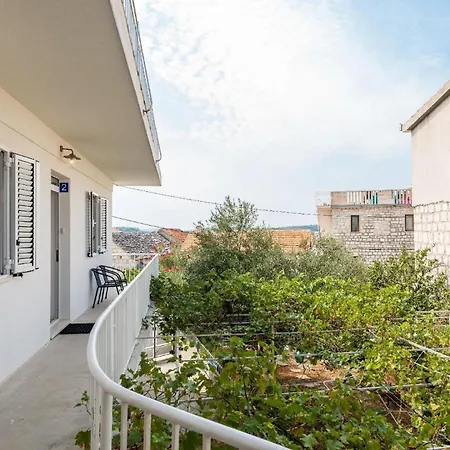 Ferienwohnung In Okrug Gornji Mit Grill, Terrasse Und Garten Und Panoramablick Trogir